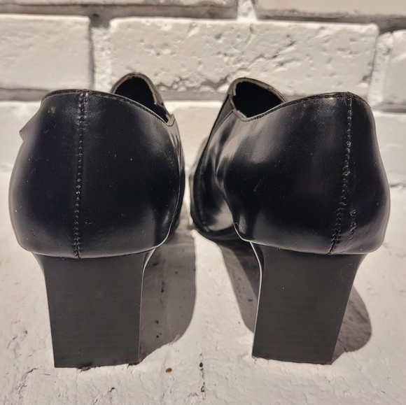 Unlisted Shoes - Picture 4 of 5